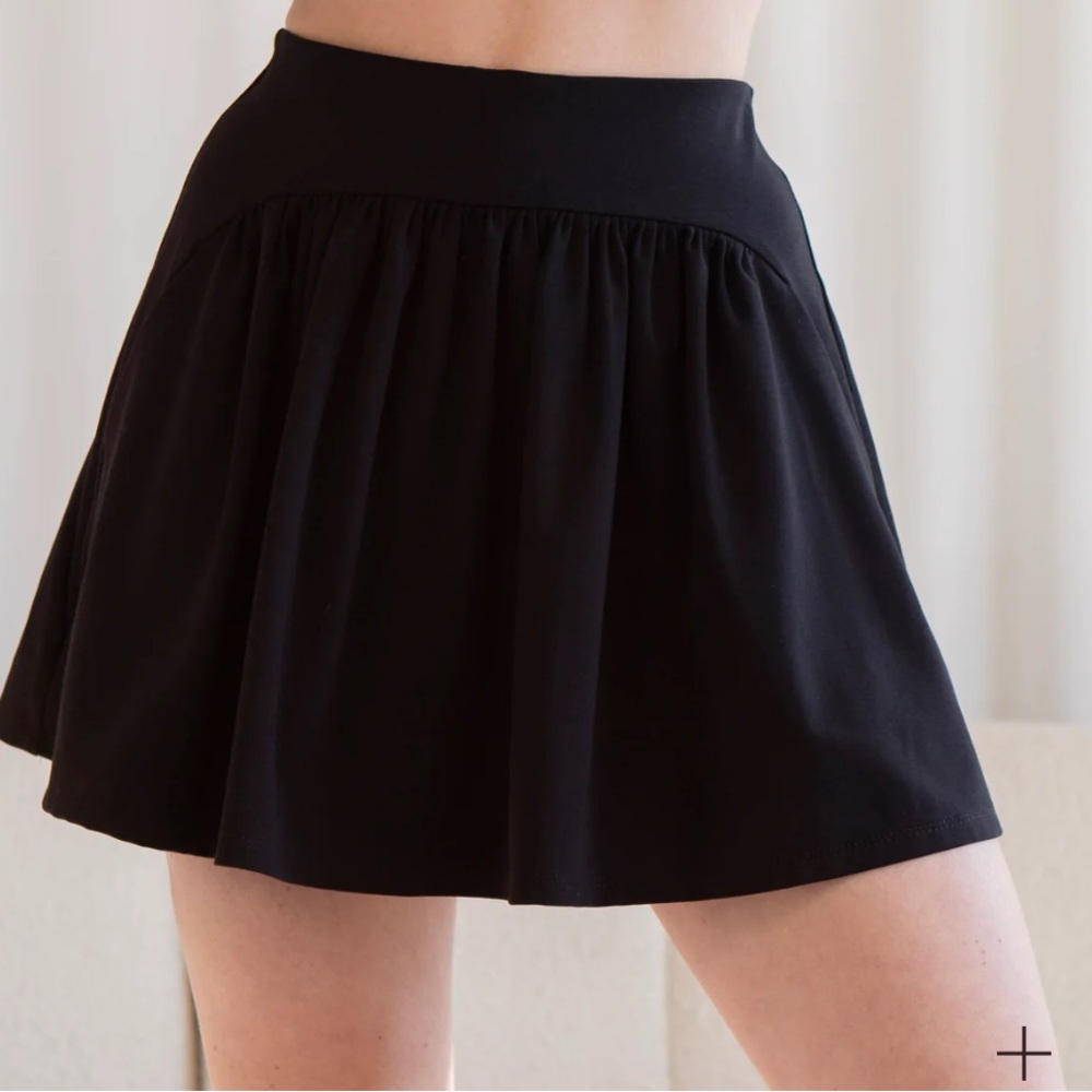 AYM Studio Belle Skort NWOT